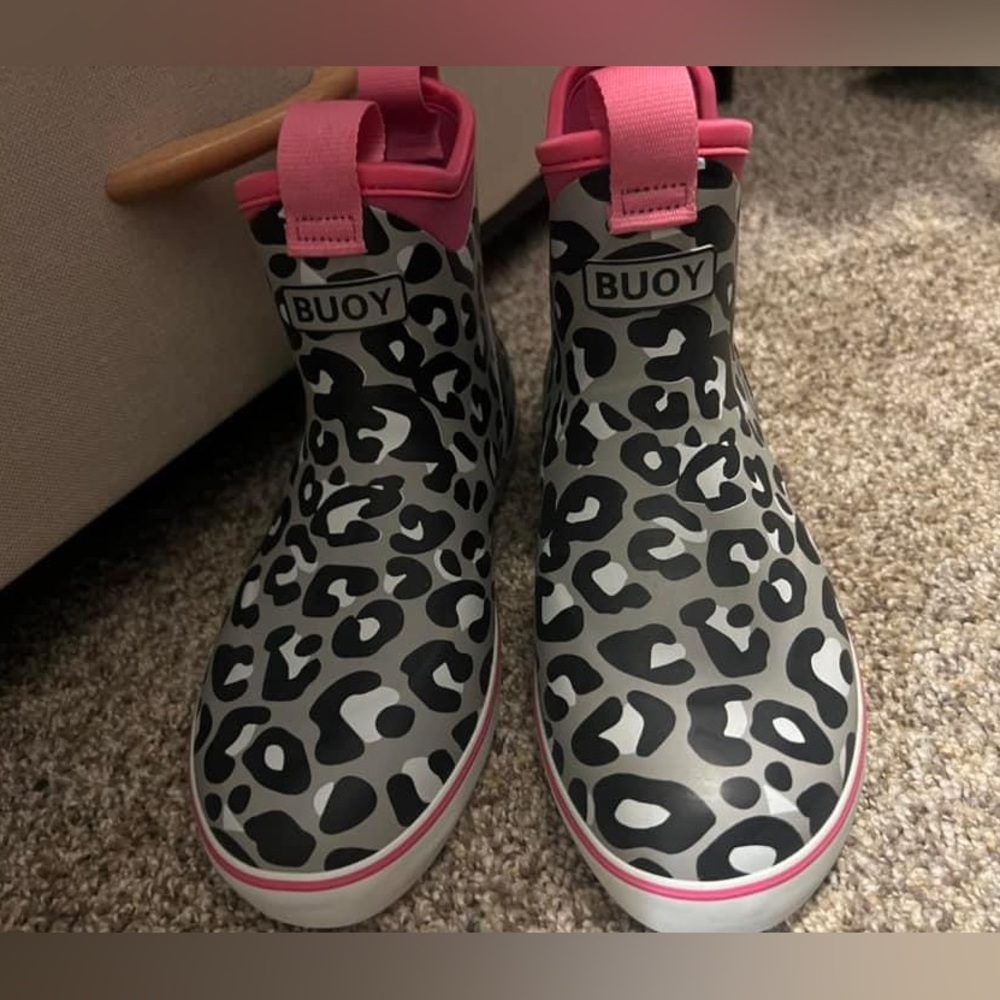 Women's Bouy Boots - Picture 2 of 3